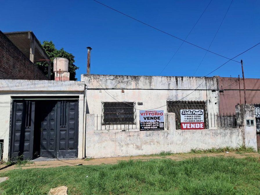 Foto de VENTA CASA 3 AMBIENTES CON GARAGE - MORÓN, imagen 2