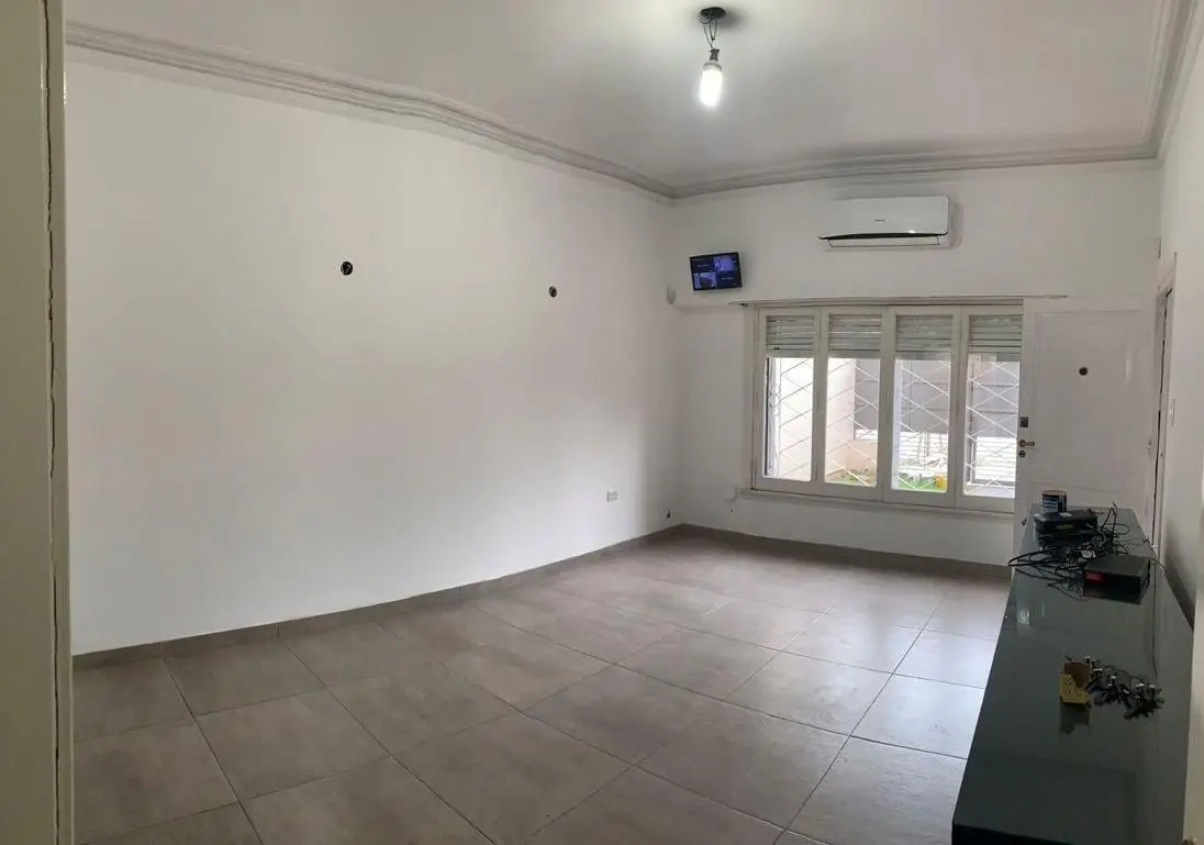 VENTA CASA CON LOCAL EN VILLA LUZURIAGA 3