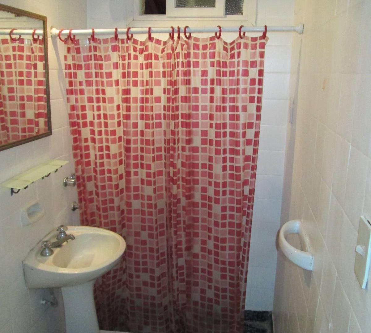 Foto de VENTA DUPLEX 2 AMB Y MEDIO ZONA HAEDO, imagen 4