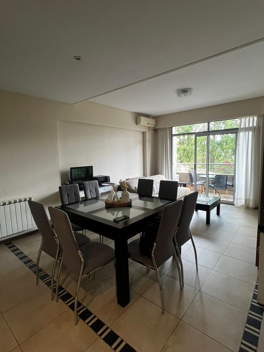 En Venta Departamento 1 Dormitorio con Balcón y Cochera 3