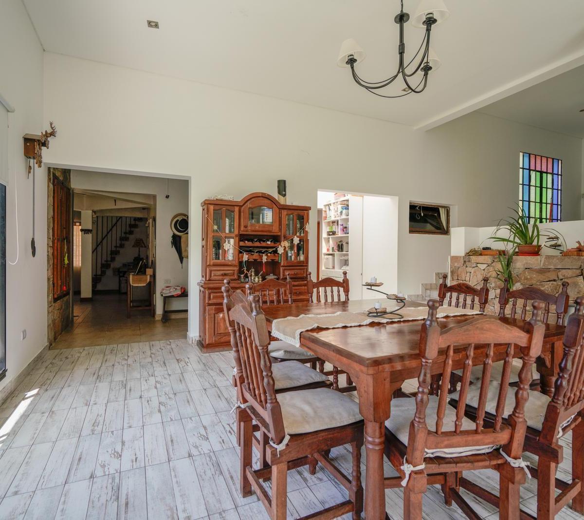 Casa en La Mision 3 Dorm., 3 Baños, Jardín, Lavadero, Vestidor y Pileta 5