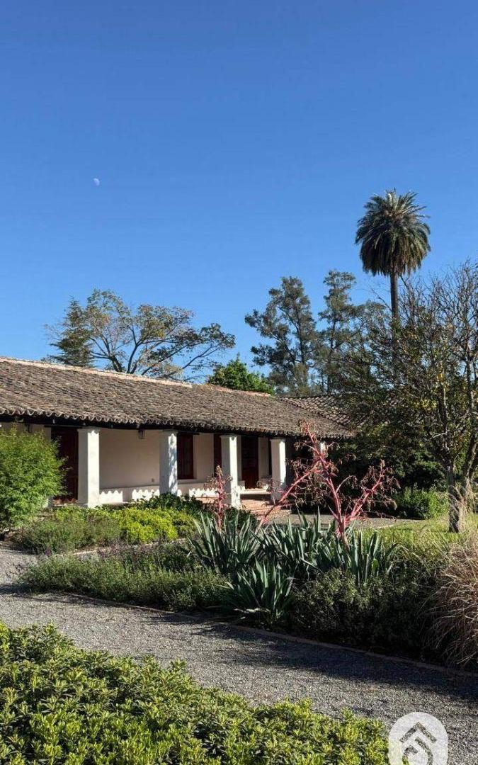 Foto de Departamento en venta c/ cochera en Vaqueros, imagen 2