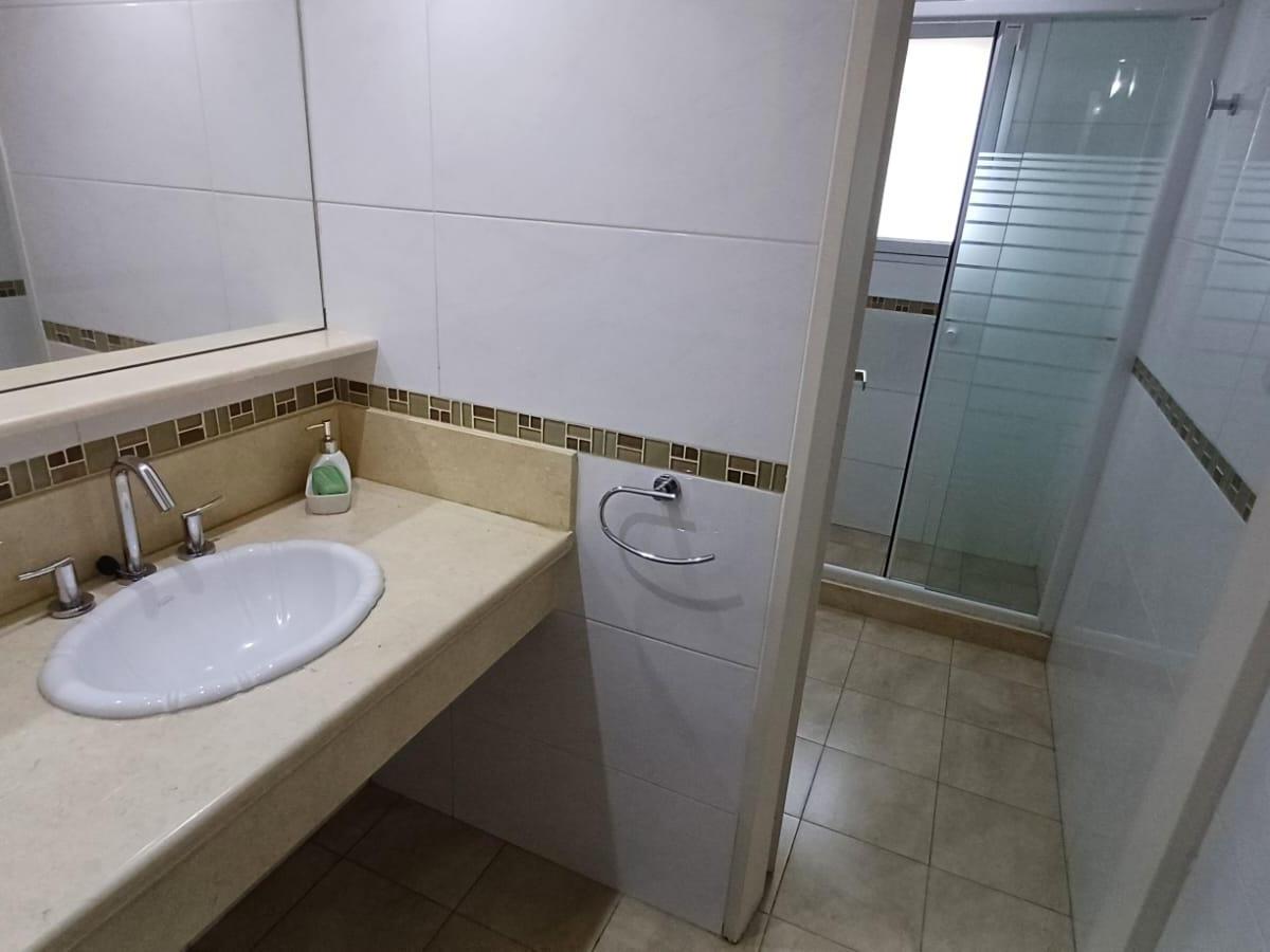 Foto de CASA QUINTA EN VENTA 5 AMBIENTES APTA CREDITO GRAL. RODRIGUEZ, imagen 5