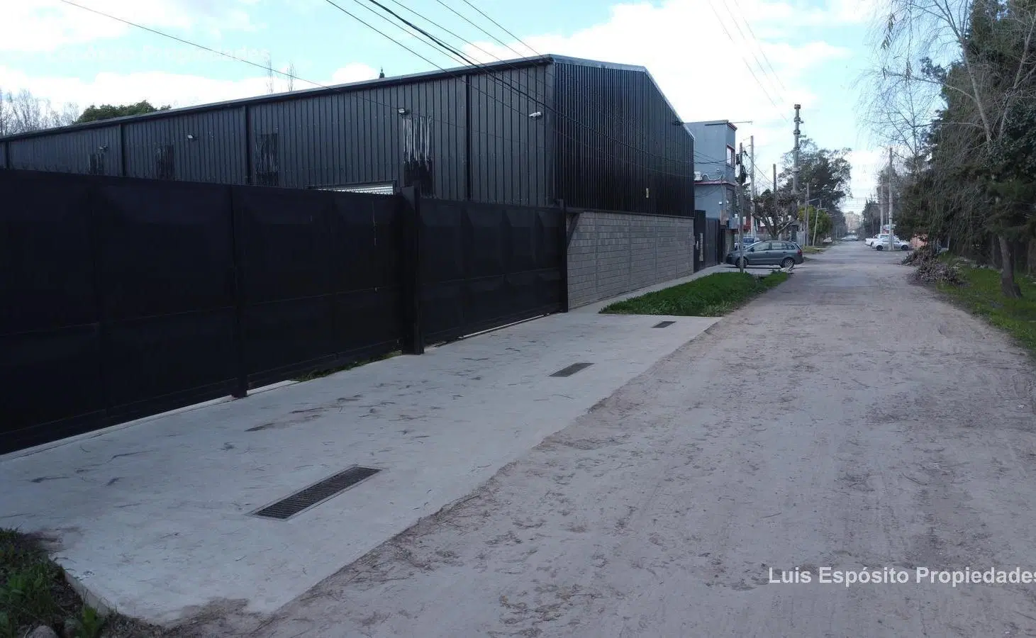 GALPON EN ALQUILER A ESTRENAR 1000 M2 CUBIERTOS 4