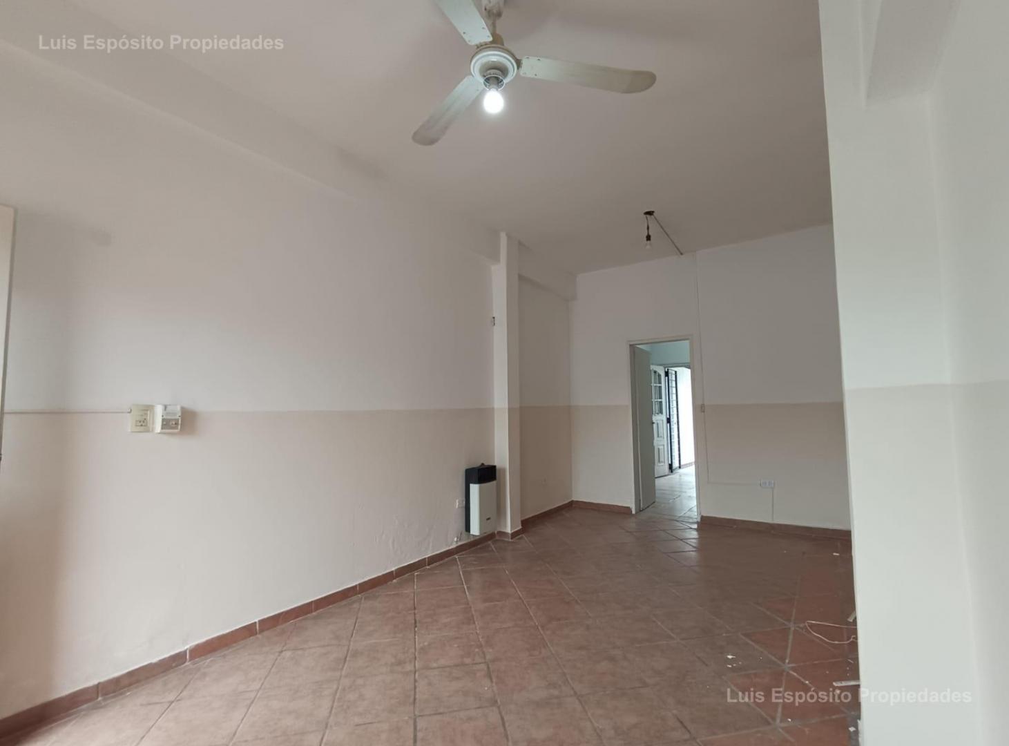 Foto de Departamento en alquiler en Moreno Centro, imagen 2