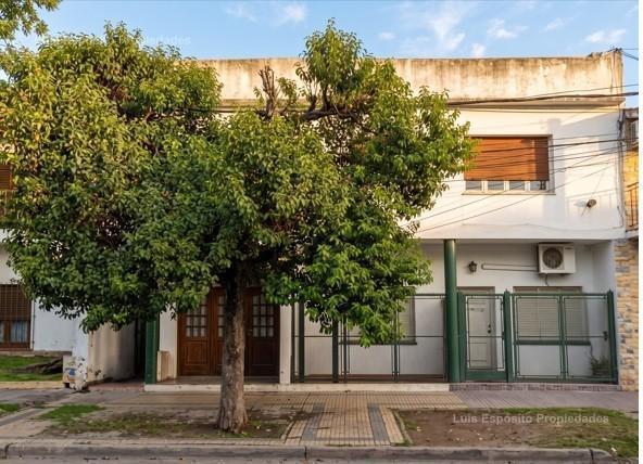 Foto de DEPARTAMENTO 4 AMBIENTES CON TERRAZA VENTA MORENO NORTE, imagen 1