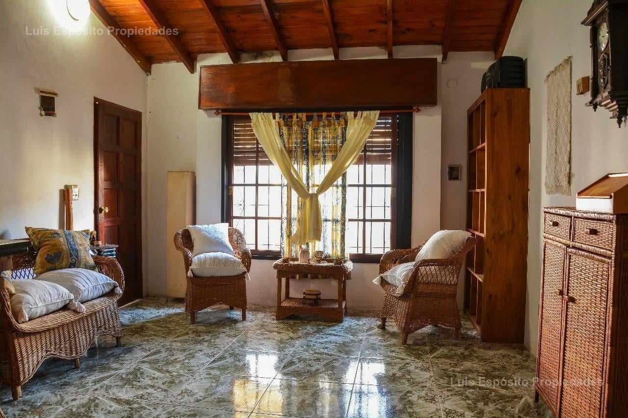 Foto de Casa alquiler de 5 ambientes Moreno cochera, imagen 5