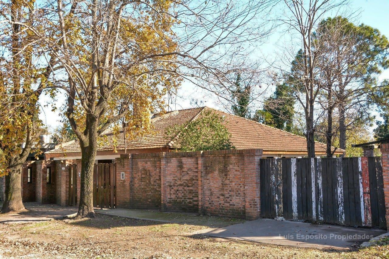 Foto de CASA VENTA 5 AMBIENTES MORENO ANTICIPO Y CUOTAS OPORTUNIDAD, imagen 1