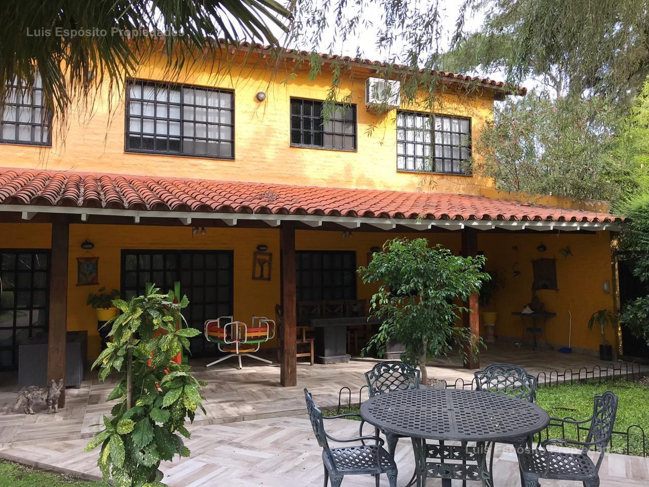 Foto de Casa en venta 7 ambientes con piscina Moreno, imagen 1