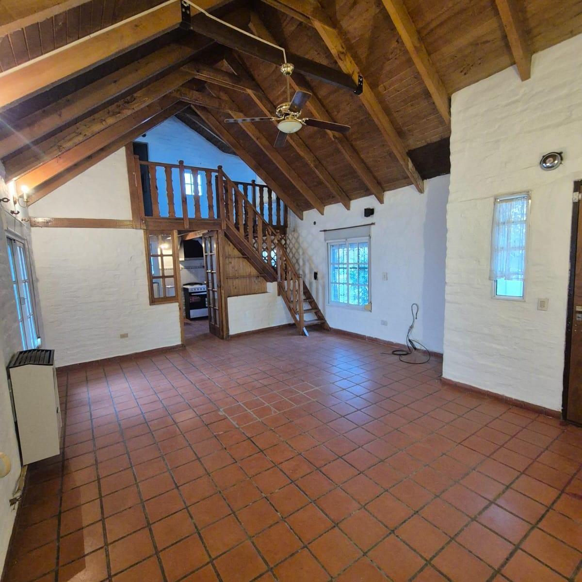 Roca 1711 B° Cumelen! Casa 3 Dorm. + Play Room - con Patio! 5