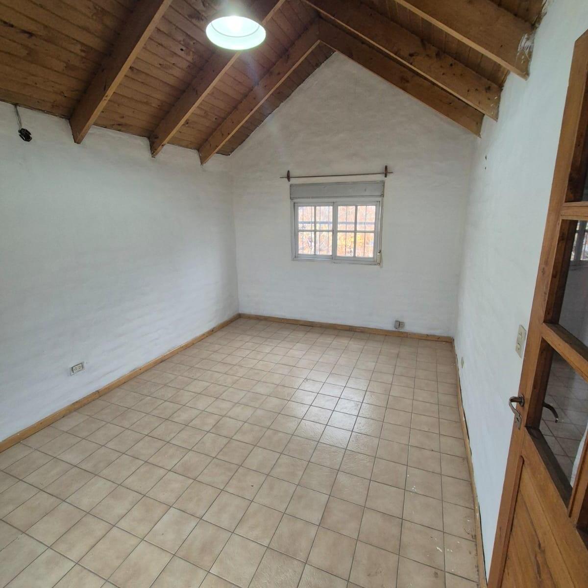 Roca 1711 B° Cumelen! Casa 3 Dorm. + Play Room - con Patio! 3