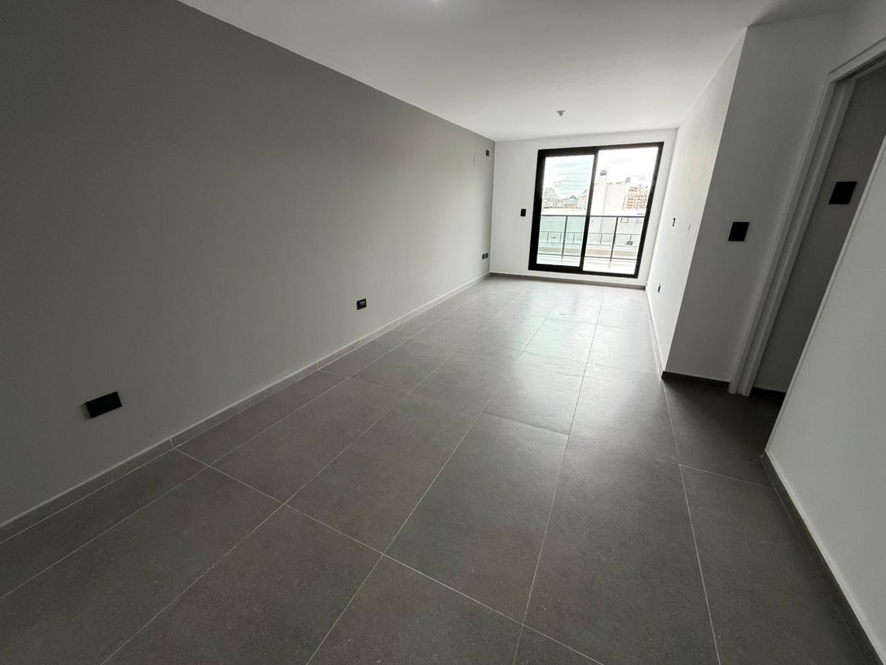 Foto de Exclusivo departamento - 3 dormitorios - Terraza propia - Categoria, imagen 1