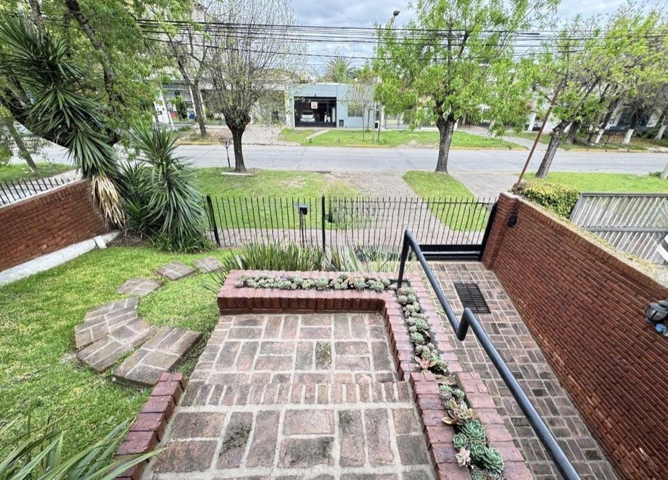 Foto de Excelente Casa en Moreno, imagen 2
