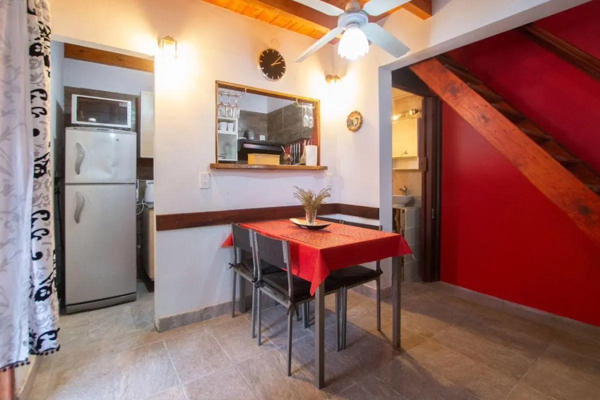 Casa en venta Terreno en esquina - Mar Azul funcional y con potencial 2