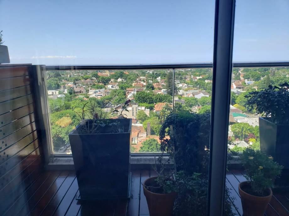 Venta / Alquiler. Piso. 6 Ambientes. 4 Dorm.. 4 Baños 5