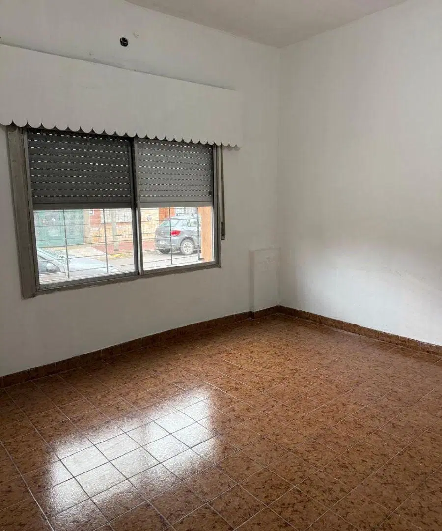 CASA ALQUILER EN MUY BUENA UBICACION. APTO COMERCIAL - PROFESIONAL 4