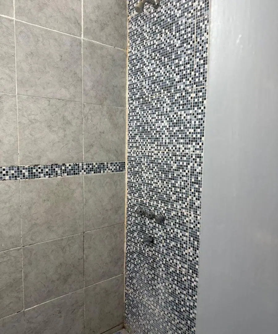 CASA ALQUILER EN MUY BUENA UBICACION. APTO COMERCIAL - PROFESIONAL 5