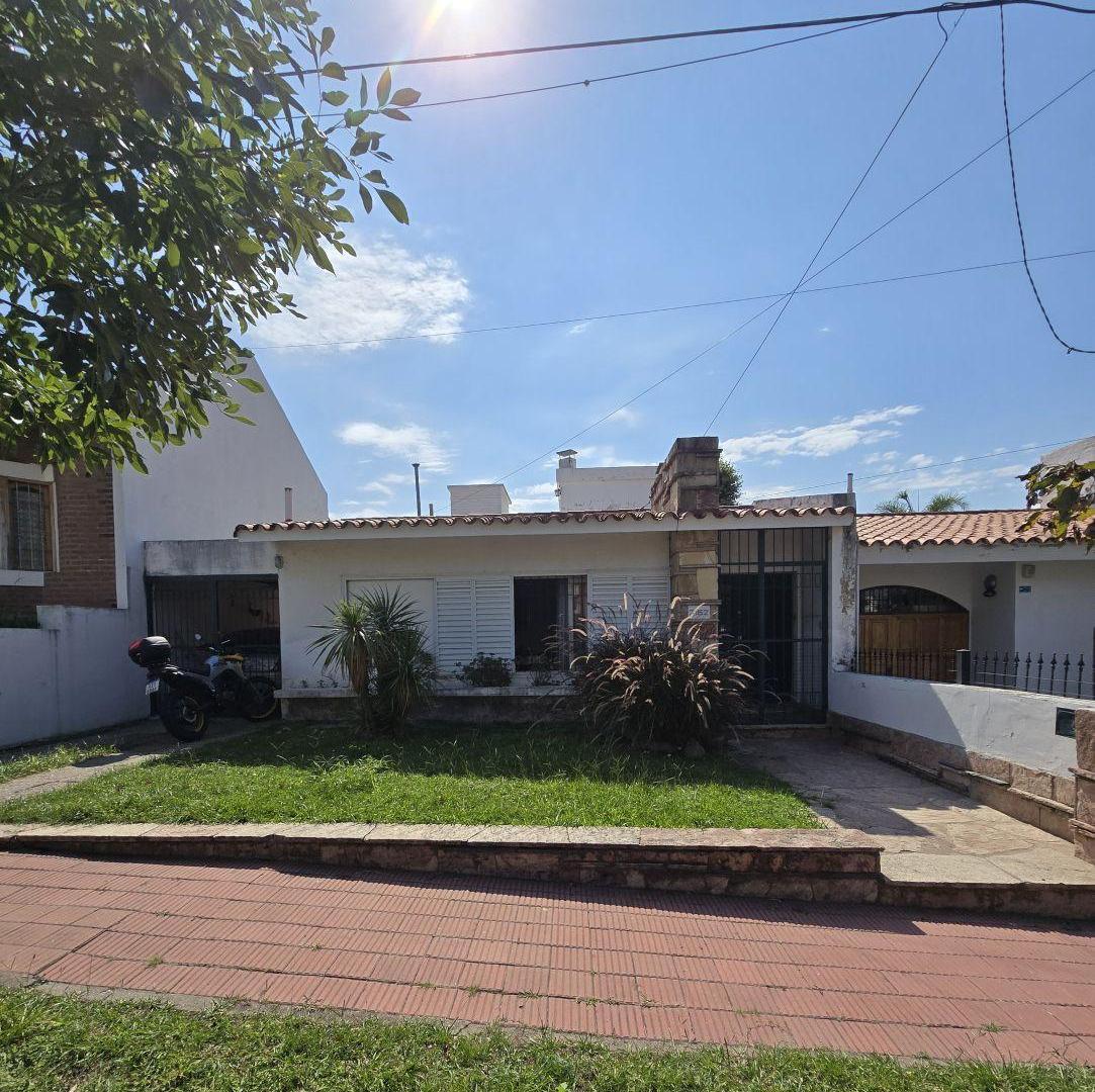 VENTA CASA 3 DORMITORIOS BARRIO ALTOS VILLA CABRERA CORDOBA ARGENTINA