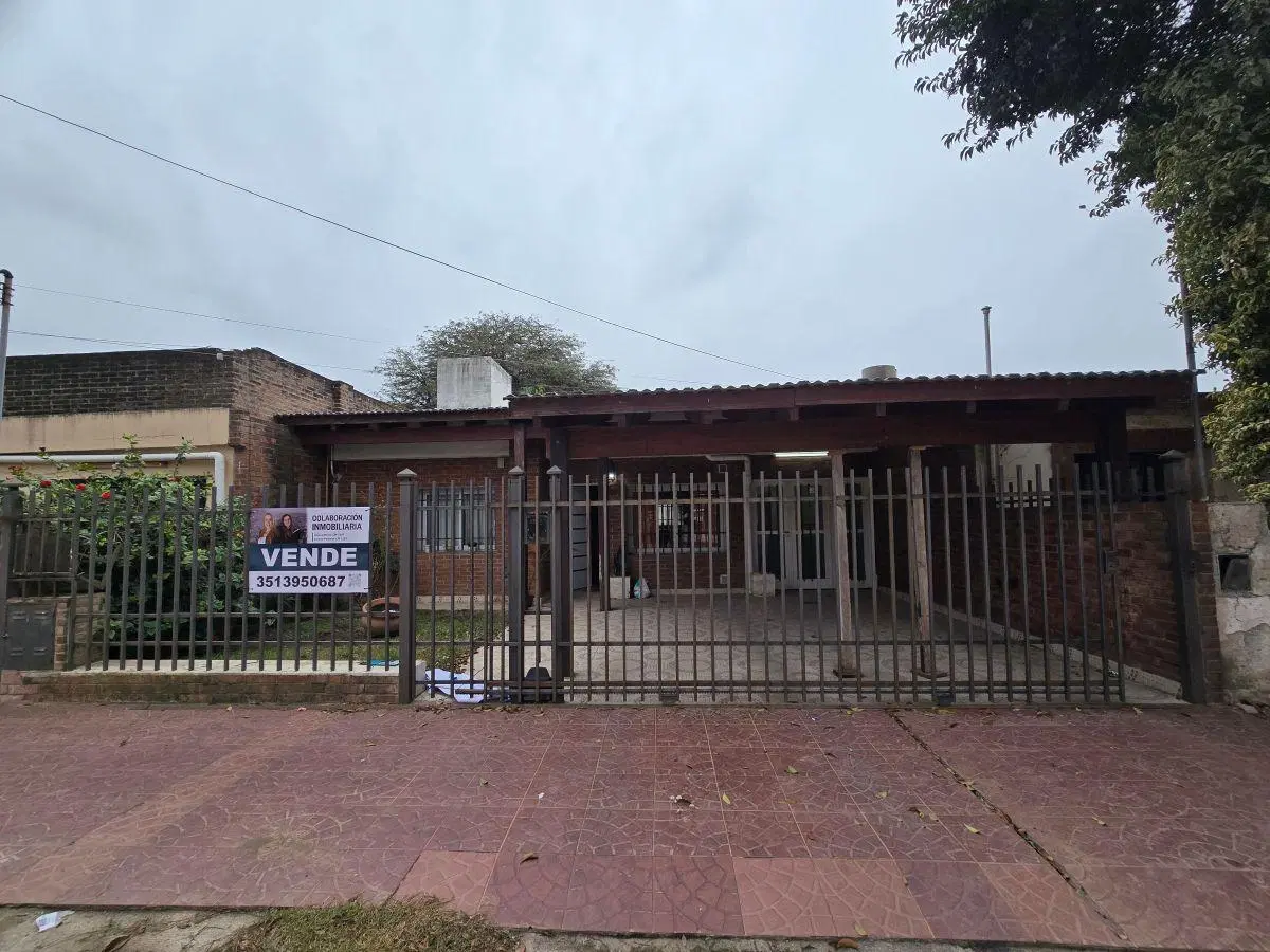 Venta Casa A Refaccionar 3 Dorm. Patio Y Cochera Bo Los Sauces Zona Sur Córdoba 4