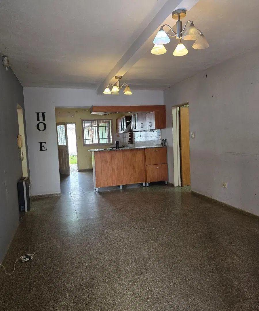 Venta Casa A Refaccionar 3 Dorm. Patio Y Cochera Bo Los Sauces Zona Sur Córdoba 3