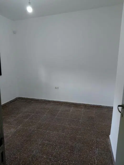 VENTA CASA 3 DORMITORIOS BARRIO LOS GRANADOS APTA CREDITO 4