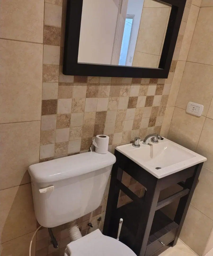 ALQUILER MONOAMBIENTE EN PLANTA BAJA 5