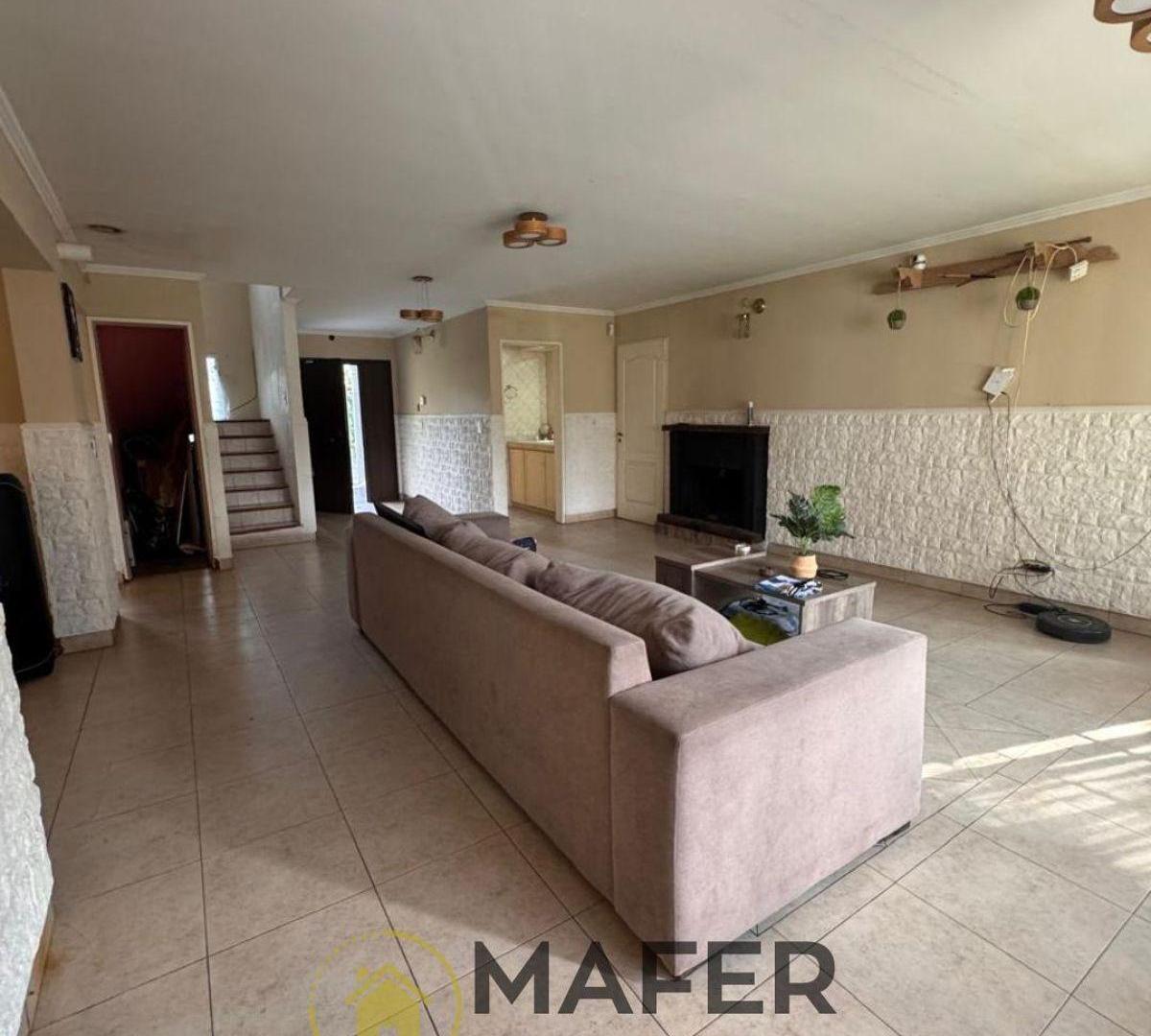 Foto de CASA DE 4 DORMITORIOS CON GRAN PARQUE, PILETA Y QUINCHO, imagen 3