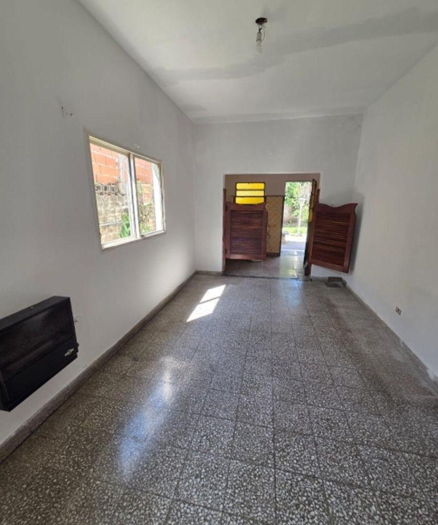 Foto de Casa PH en Alquiler en Lanus Este, imagen 3