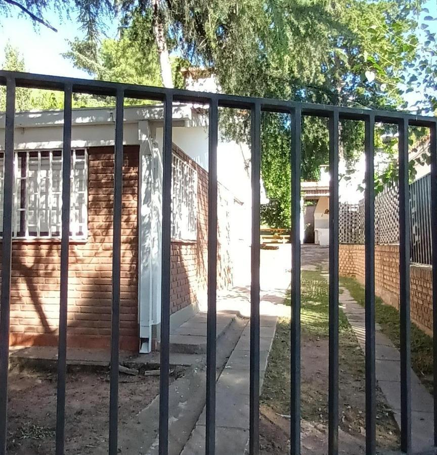 Villa Carlos Paz - Alto de Las Vertientes - Chalet C/piscina y Amplio Parque 1