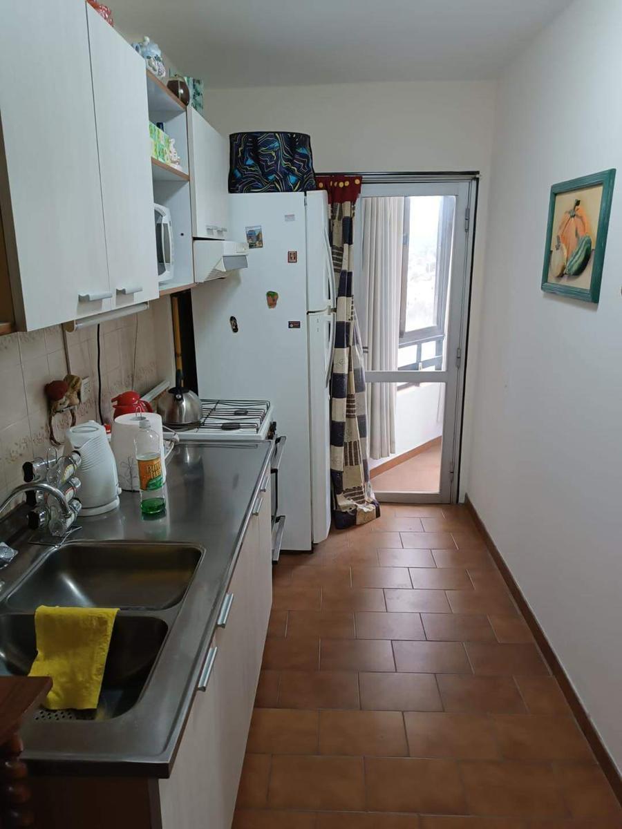 Departamento en Venta de 1 Dormitorio con Cochera Villa Carlos Paz 2