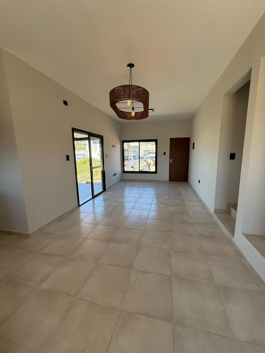 Casa en Venta de Dos Dorm. Santa Cruz del Lago 5