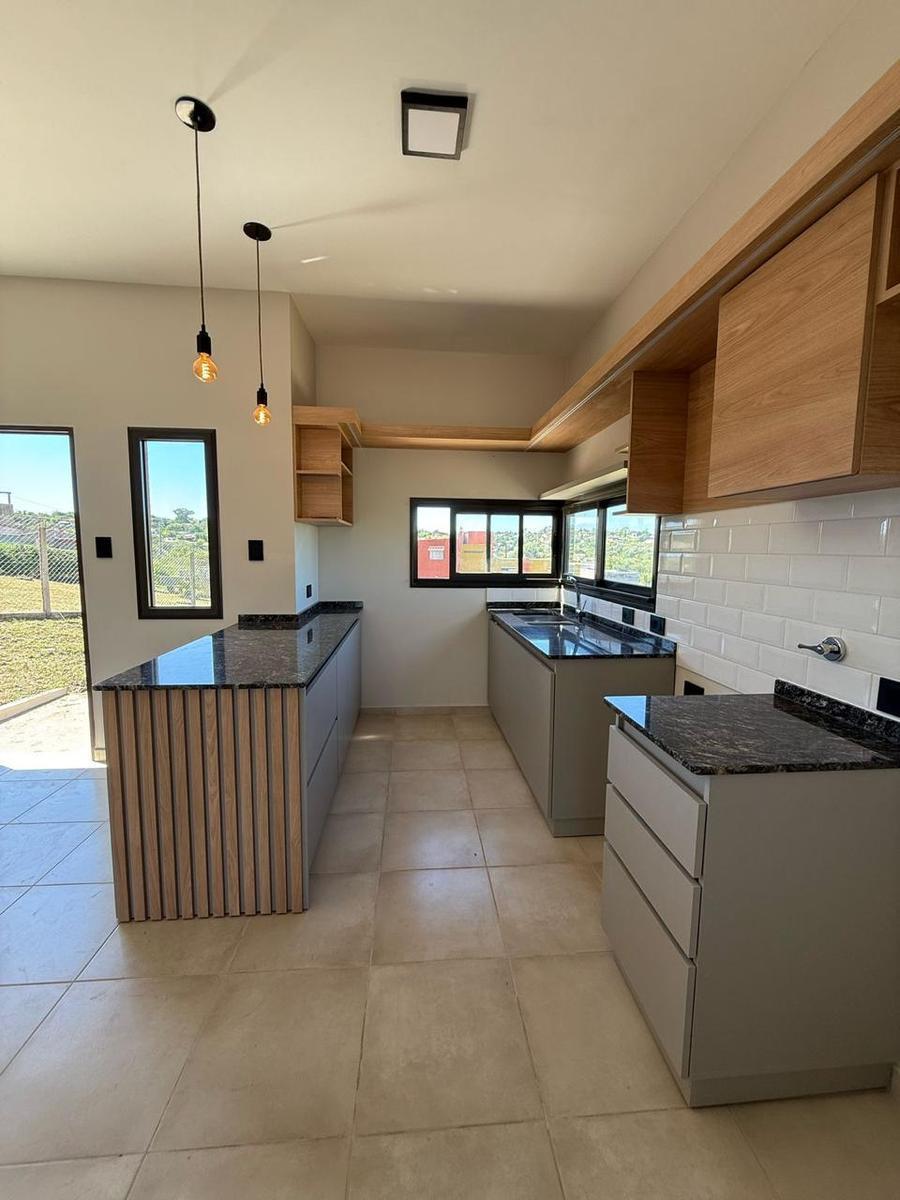 Casa en Venta de Dos Dorm. Santa Cruz del Lago 5