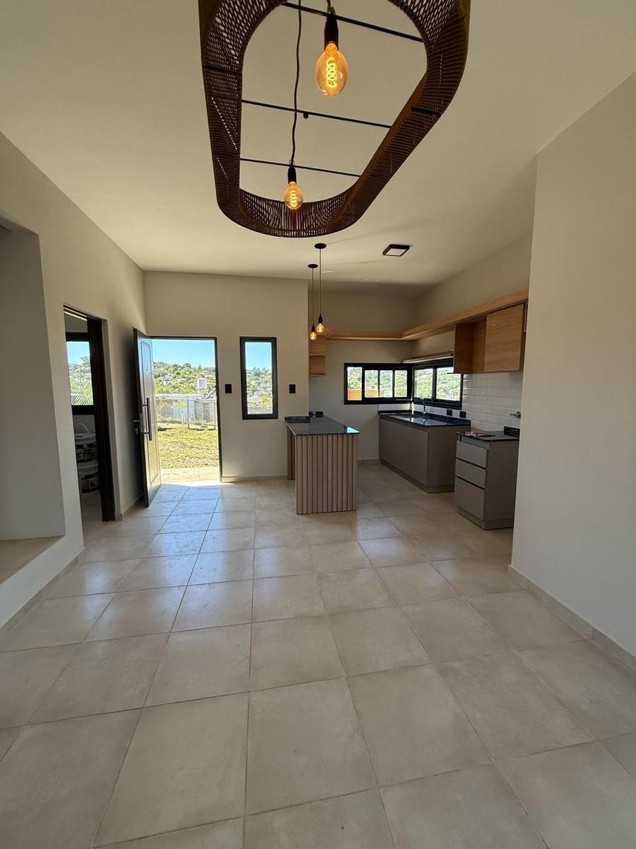 Casa en Venta de Dos Dorm. Santa Cruz del Lago 3
