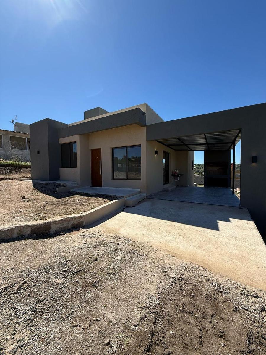 Casa en Venta de Dos Dorm. Santa Cruz del Lago 2