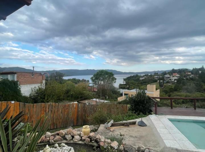 Casa en venta 2 dormitorios con piscina Parque Síquiman 2