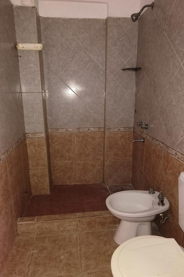 Foto de Alquiler Anual Departamento 1 dormitorio con cochera Centro Viejo, imagen 3