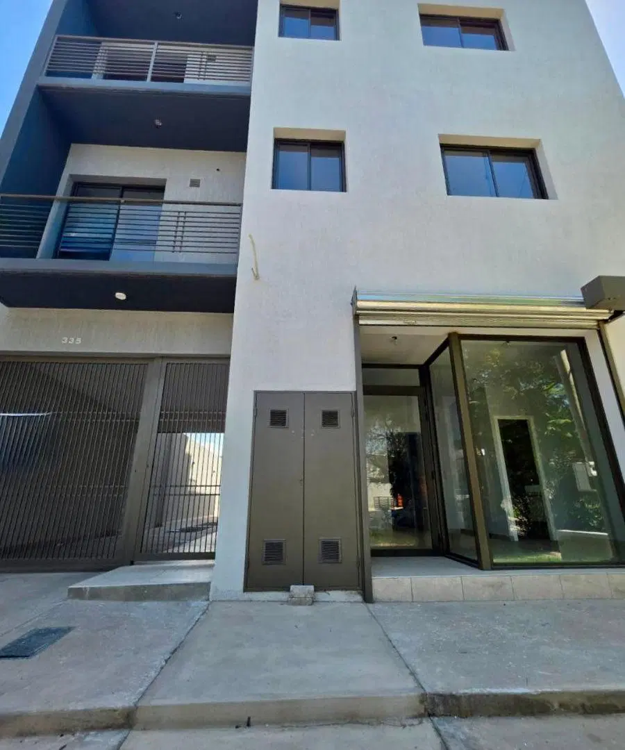 Local comercial + Departamento en venta. Oportinidad inversion 4