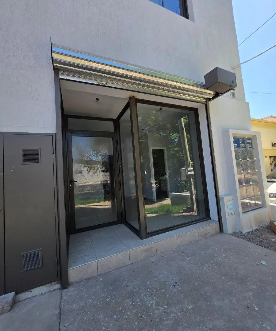 Local comercial + Departamento en venta. Oportinidad inversion 2