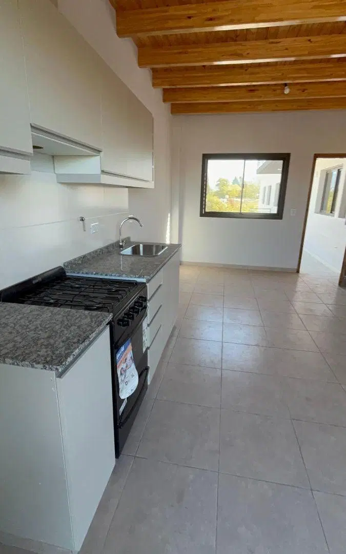 Departamento en venta. Calle las cañas. 5