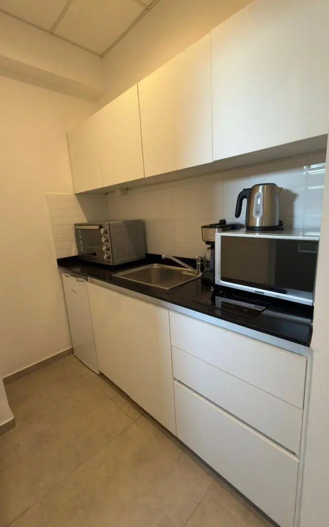 Monoambiente exclusivo, a metros del mar y de la plaza principal 3