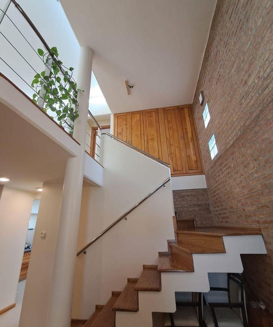 Foto de CASA EXCLUSIVA CON PATIO AMPLIO, GARAGE Y MAS, imagen 4