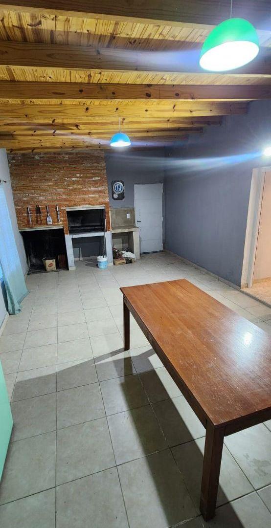 Foto de CASA EN BARRIO LA ALHAMBRA- IMPECABLE- SE ACEPTA PERMUTA POR PROPIEDAD, imagen 1