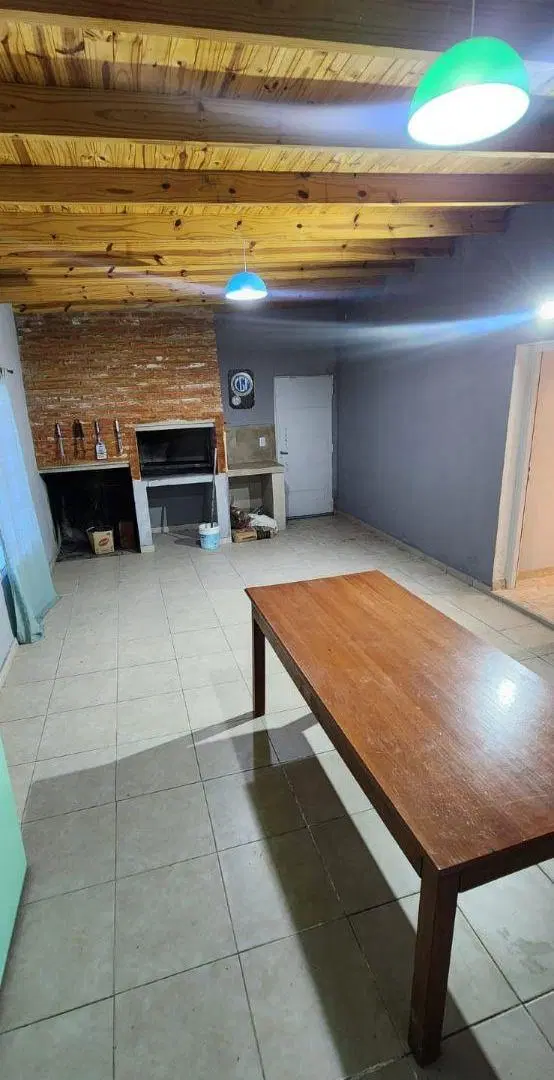 CASA EN BARRIO LA ALHAMBRA- IMPECABLE- SE ACEPTA PERMUTA POR PROPIEDAD EN TRELEW O PLAYA UNION 1