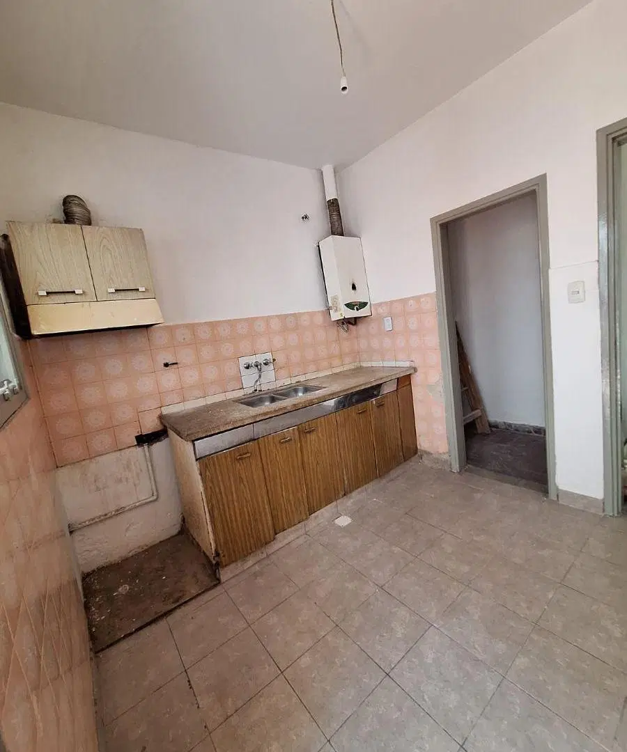 dpto de dos dorm con patio y terraza en gral bustos 5