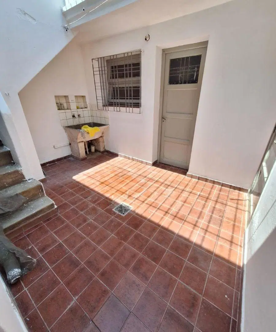 dpto de dos dorm con patio y terraza en gral bustos 1