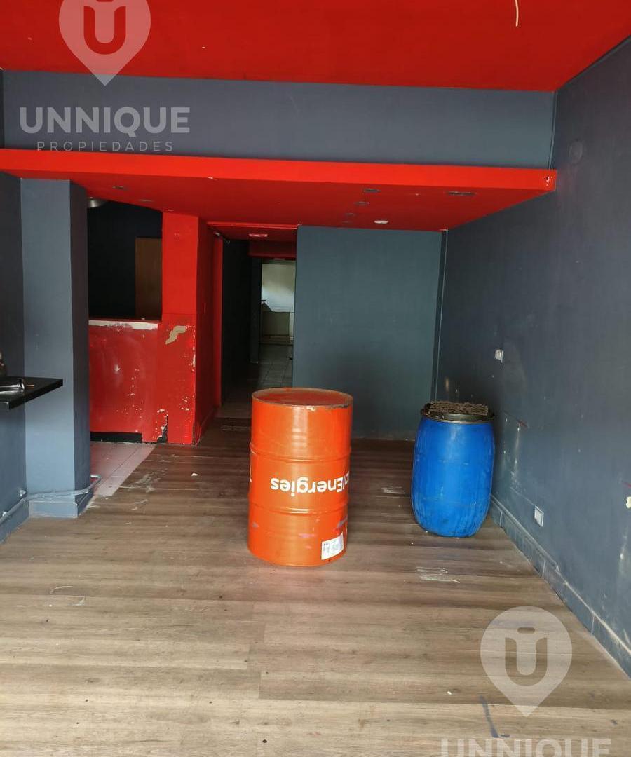 Foto de Alquiler de local comercial único por su ubicación, imagen 3