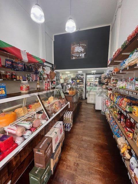 Venta de Local Comercial en Ituzaingo Centro 5