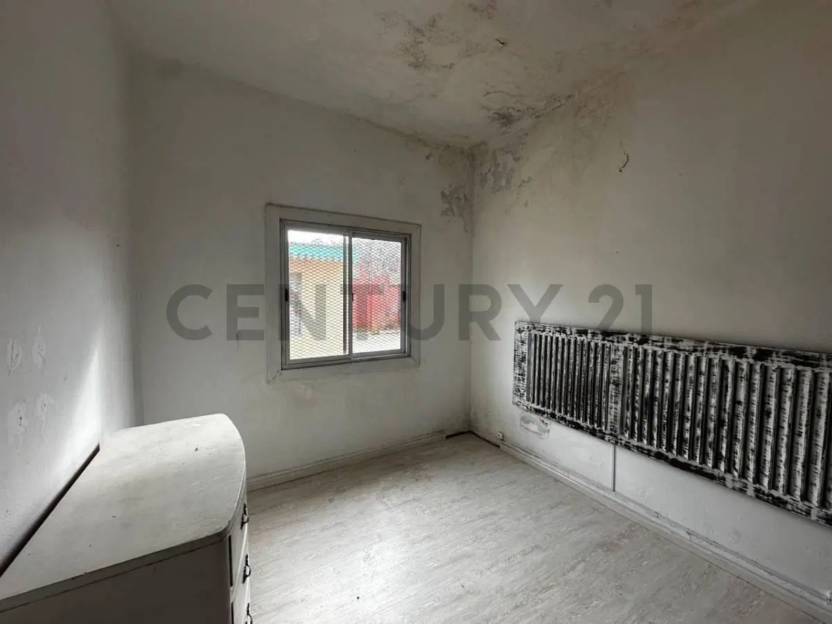CASA EN VENTA 4 AMBIENTES ITUZAINGO 5