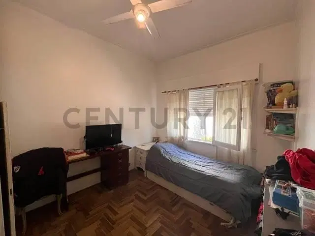 VENTA DE CASA 4 AMBIENTES EN CASTELAR NORTE 8