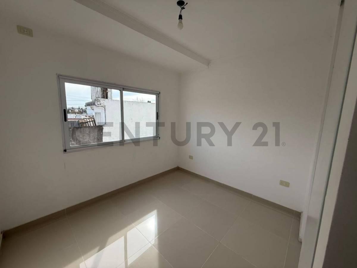 Foto de VENTA TRIPLEX CASTELAR NORTE, imagen 3